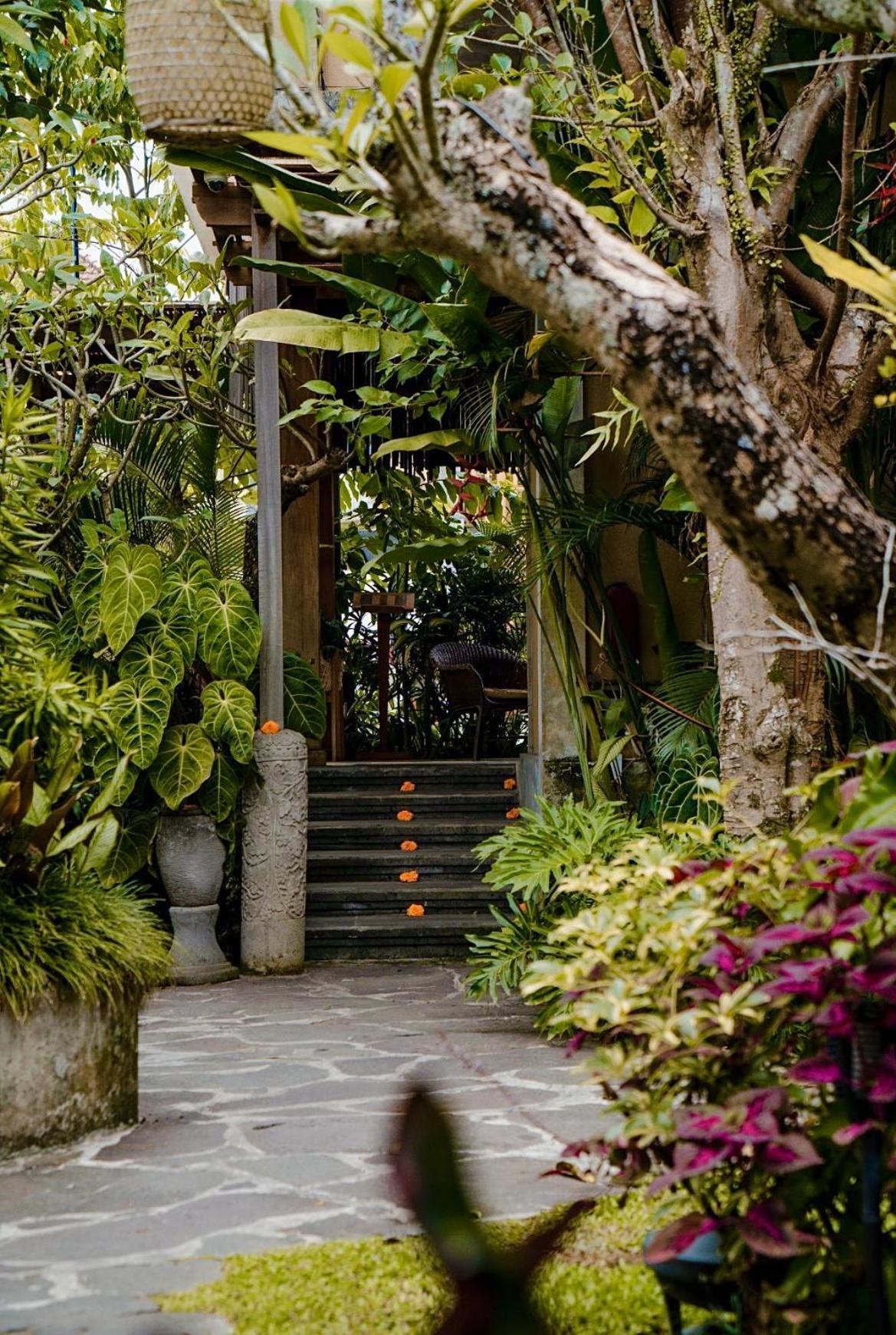 Vije Boutique Resort & Spa Ubud  Exterior photo